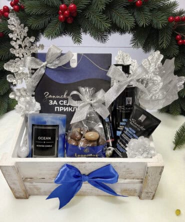 Коледна кутия Winter Dreams Planner Box с планер, натурална козметика и шоколадови бонбони